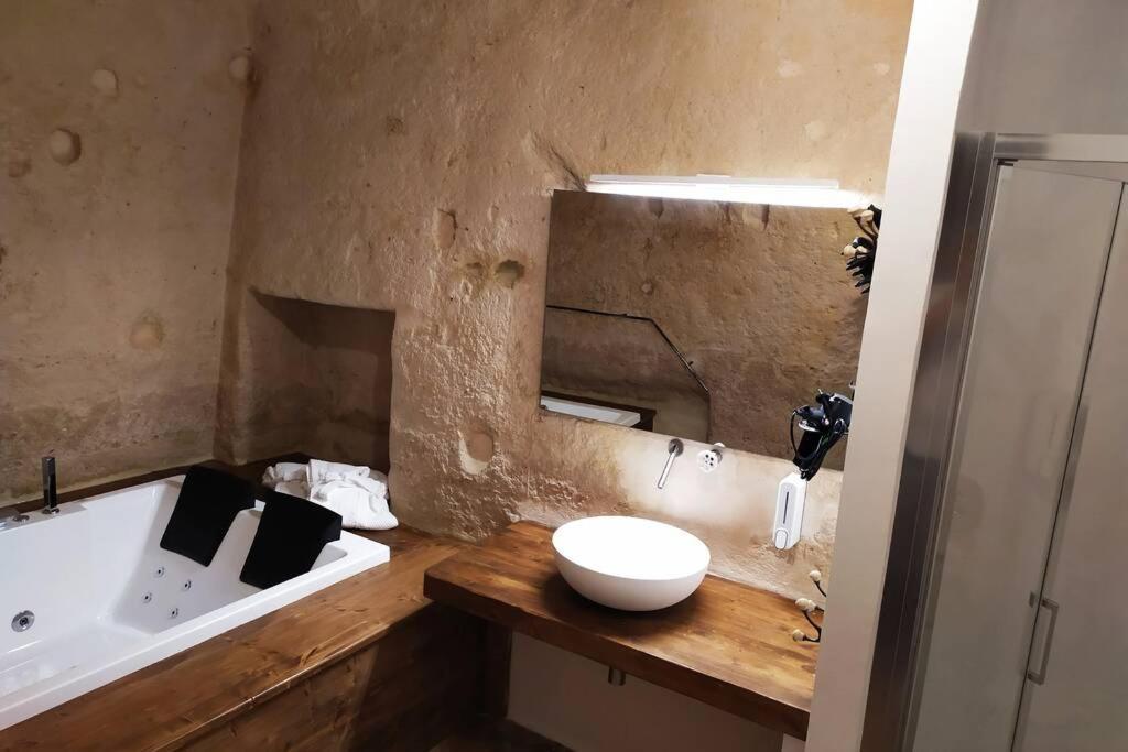 Fornaci 46 Sassi Con Idromassaggio Βίλα Ματέρα Εξωτερικό φωτογραφία